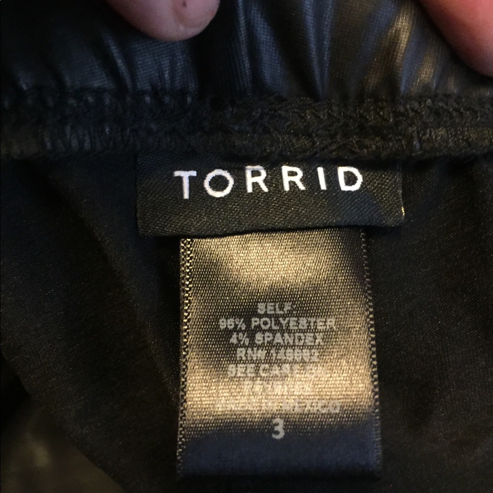 NEW Faux leather leggings